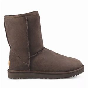 UGG Classic Short 2